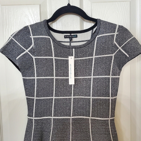 My Michelle Girls Silver Sparkle & Black Sweater Knit Short Sleeve Skater Dress - Picture 7 of 10